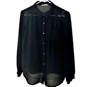 Women’s Olive & Oak Black Lace Sheer Button Down Shirt | Medium | Used